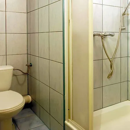 Pokoje W Jaszczurowce *