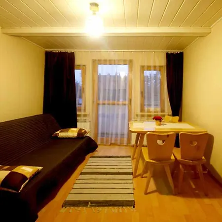 Homestay Pokoje W Jaszczurowce *